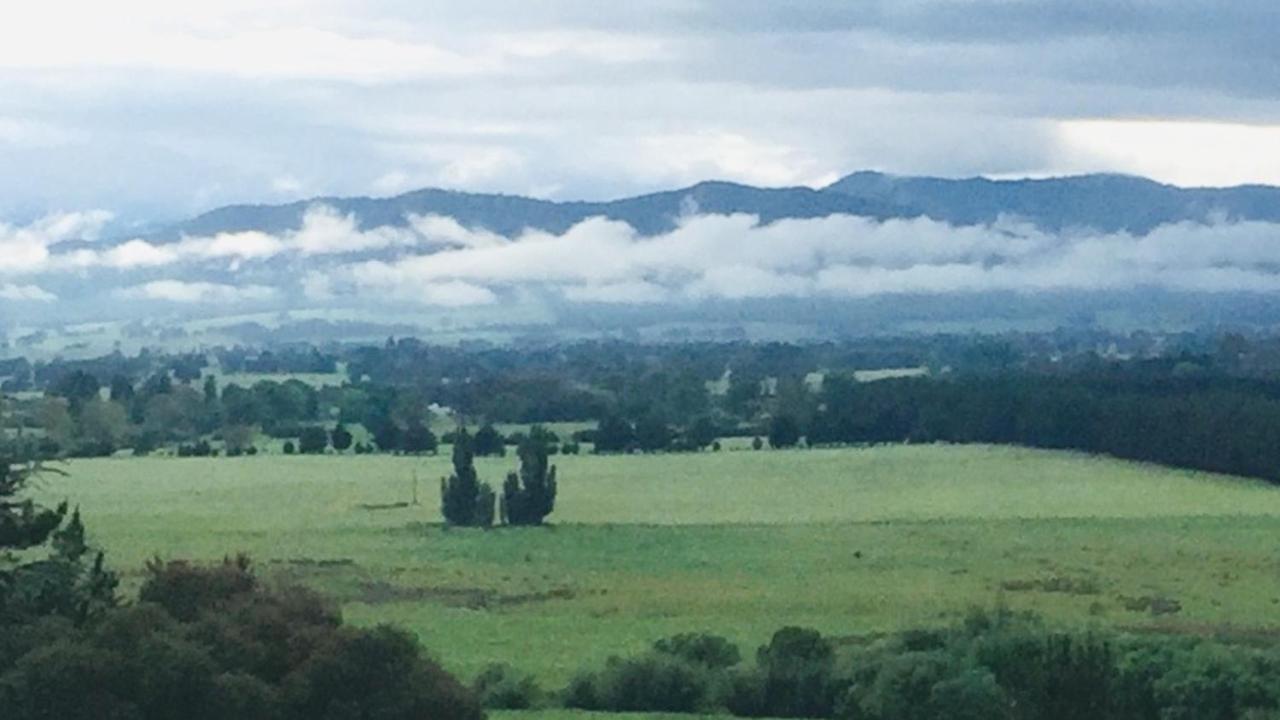 Bed and Breakfast Rosewhite House Myrtleford Exterior foto